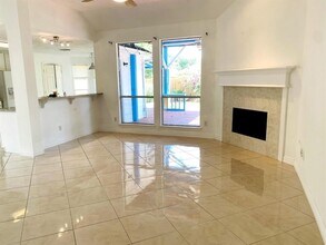 19942 Cresent Creek Dr in Katy, TX - Building Photo - Building Photo