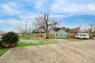 11209 Todd St in Houston, TX - Building Photo - Building Photo