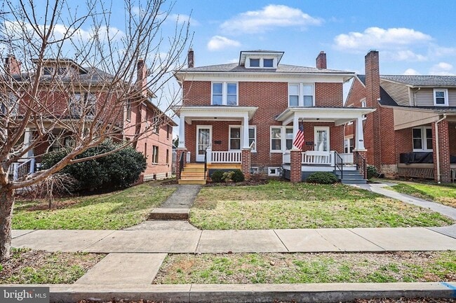 144 Seminary Ave in Gettysburg, PA - Foto de edificio - Building Photo