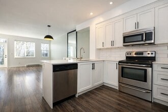 2850 McCallum Rd in Abbotsford, BC - Building Photo - Building Photo