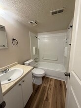 705 W Calle Sur St in Hobbs, NM - Building Photo - Building Photo