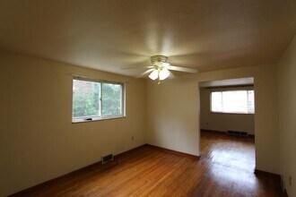 619 Whitney Ave-Unit -Apt. 1 in Pittsburgh, PA - Building Photo - Building Photo