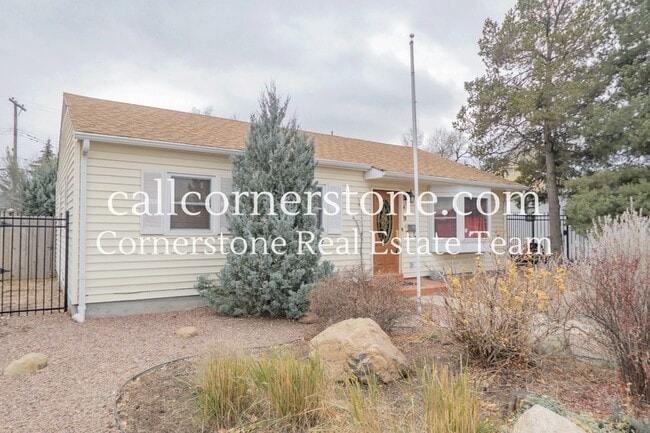 411 E Cheyenne Rd in Colorado Springs, CO - Building Photo - Building Photo