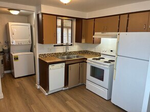 1007-1011 E Lincoln Ave in Nampa, ID - Building Photo - Building Photo