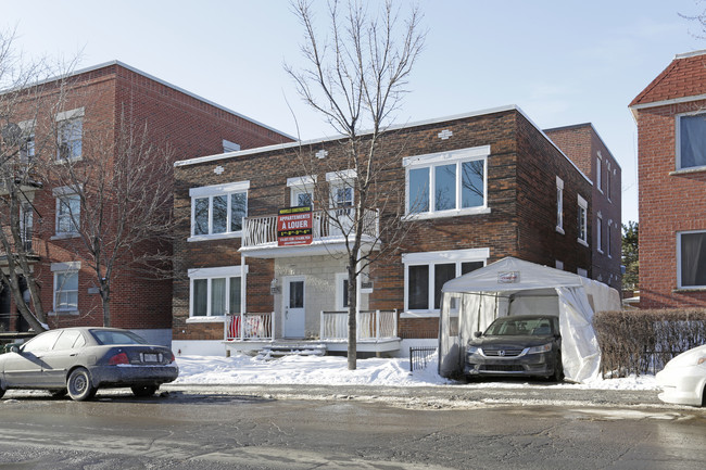 3251-3257 Van Horne in Montréal, QC - Building Photo - Building Photo