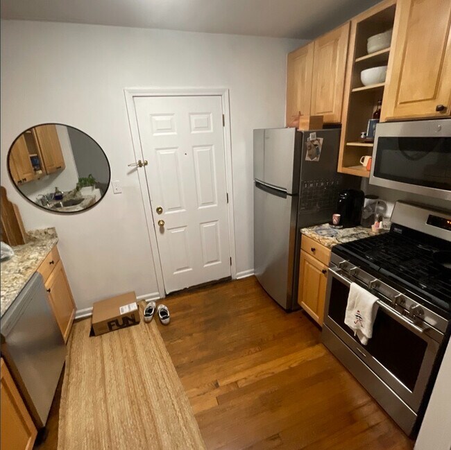 683 W Wrightwood Ave in Chicago, IL - Building Photo - Building Photo