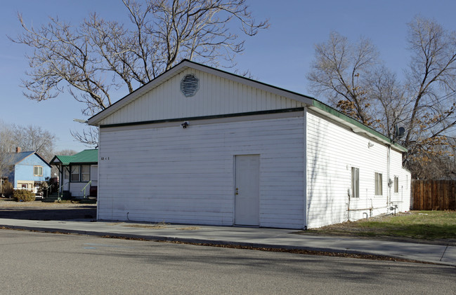 12 E 1st St in Nyssa, OR - Building Photo - Building Photo