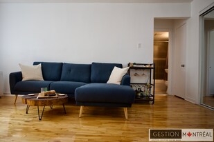 3919 Newmarch Rue in Verdun, QC - Building Photo