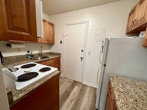 1821 NE 62nd St, Unit 329 in Fort Lauderdale, FL - Building Photo - Building Photo