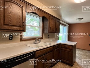 1331 Ponderosa Ave in Green Bay, WI - Building Photo - Building Photo