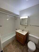 5509 Midvale Dr in Rockford, IL - Building Photo - Building Photo