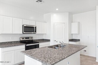 1597 E Squire Dr in Casa Grande, AZ - Building Photo - Building Photo