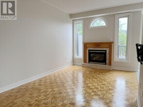 78 Peninsula Crescent in Richmond Hill, ON - Building Photo - Building Photo