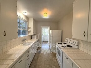 191 E Washington Ave in Chico, CA - Building Photo - Building Photo