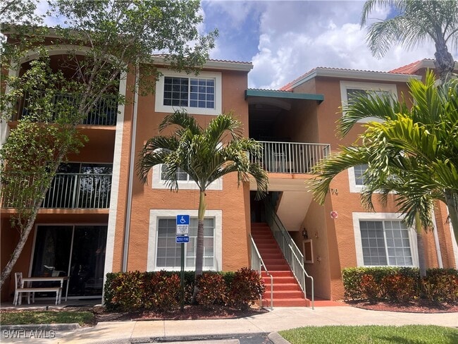 property at 1170 Wildwood Lakes Blvd