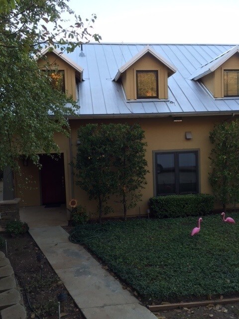 8740 Center St in Mokelumne Hill, CA - Building Photo