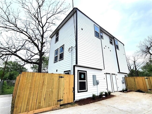 property at 7954 Nashville St