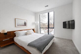 324 S 2nd St, Unit SI ID1504186P in Milwaukee, WI - Building Photo - Building Photo