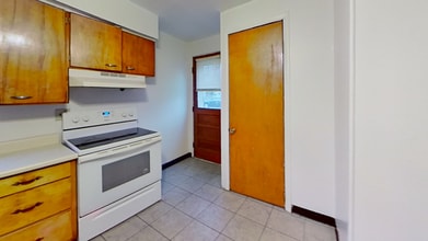 11 W McNutt St in Houston, PA - Building Photo - Building Photo