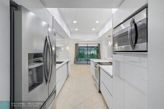 2305 St Andrews Rd in Hollywood, FL - Building Photo - Building Photo