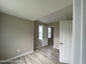 615-615 Mill St in Dunmore, PA - Building Photo - Building Photo