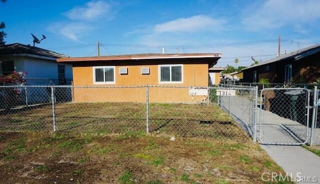 1314 N Holly Ave in Colton, CA - Building Photo