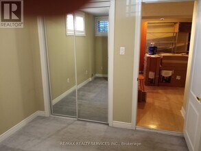 257 Anthony Ave in Mississauga, ON - Building Photo - Building Photo