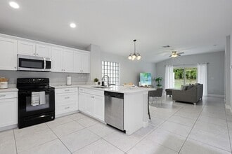 6791 Lantern Key Dr in Greenacres, FL - Building Photo - Building Photo