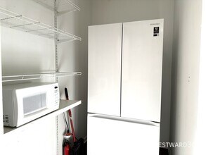 2102 N Springfield Ave in Chicago, IL - Building Photo - Building Photo