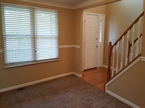 6528 Lakewood Dr in Hamilton, OH - Building Photo - Building Photo