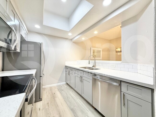 3434 E Baseline Rd in Phoenix, AZ - Building Photo - Building Photo