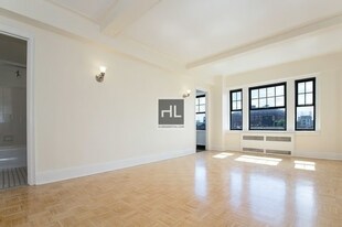 Christopher Street in New York, NY - Building Photo