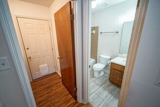 910 Alliegood Ct in Tallahassee, FL - Building Photo - Building Photo