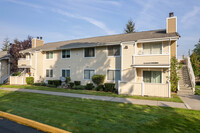 Pheasant Hill Apartments in Mountlake Terrace, WA - Building Photo - Building Photo