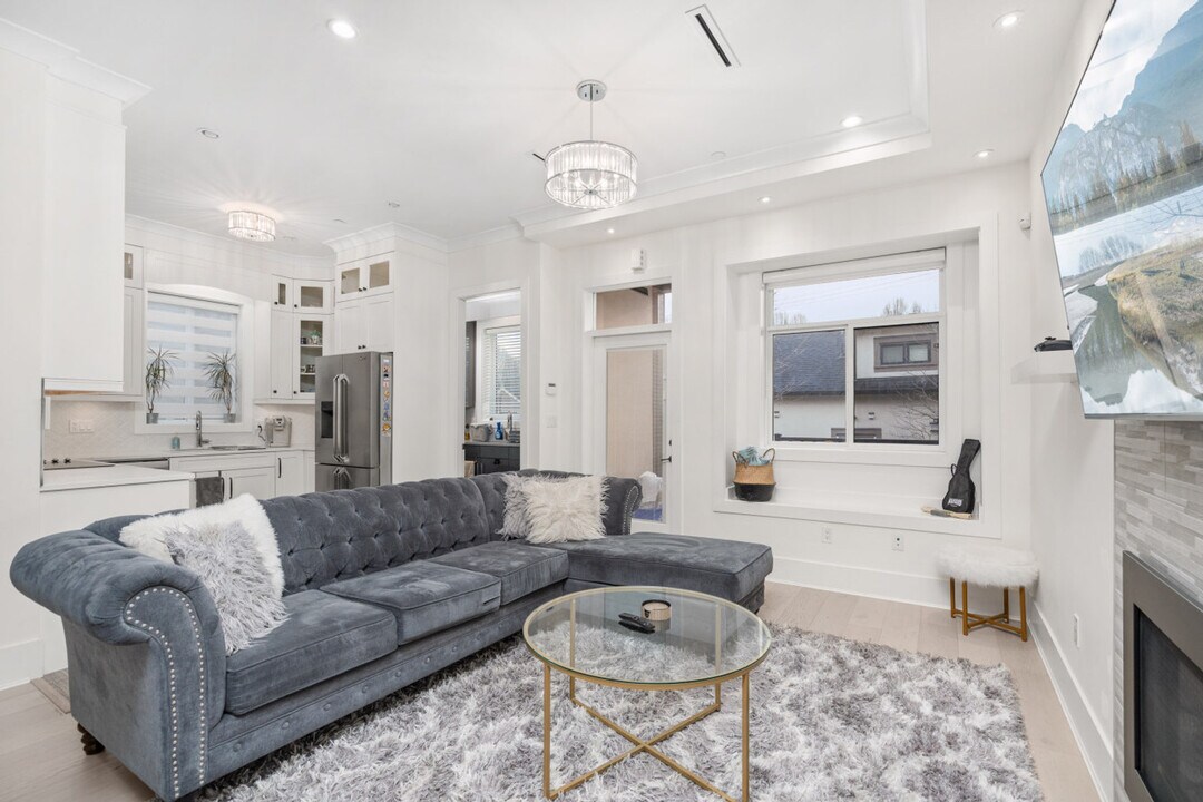 288 Masumi Mitsui Greenway, Unit SI ID1464953P in Vancouver, BC - Building Photo