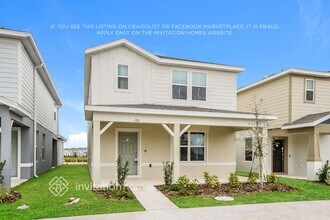 1911 Tohoqua Blvd in Kissimmee, FL - Building Photo - Building Photo