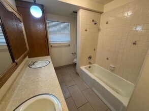 3250 W Derby Cir in West Jordan, UT - Building Photo - Building Photo