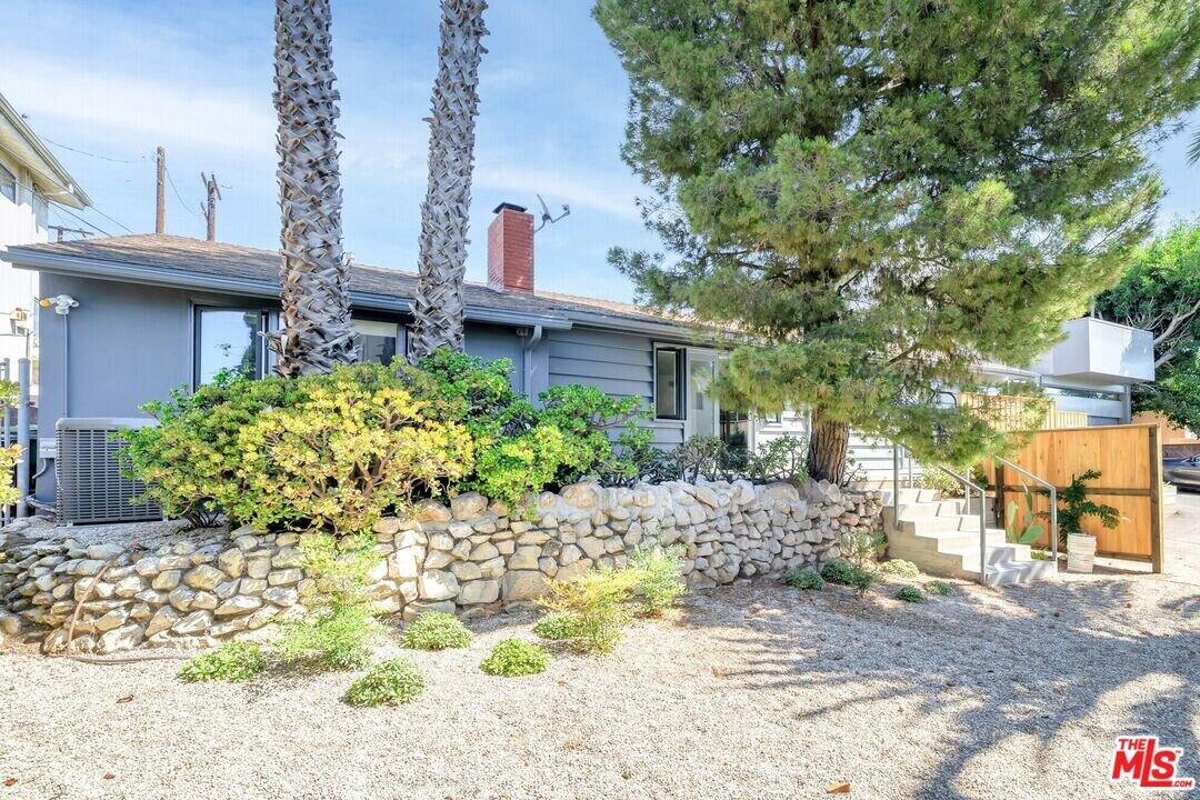 3436 S Centinela Ave in Los Angeles, CA - Building Photo