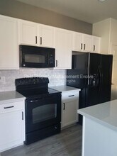 3234 W Florimond Rd in Phoenix, AZ - Building Photo - Building Photo