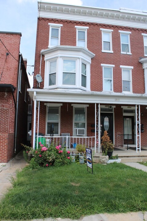 1315 N George St, Unit Second floor unit in York, PA - Foto de edificio