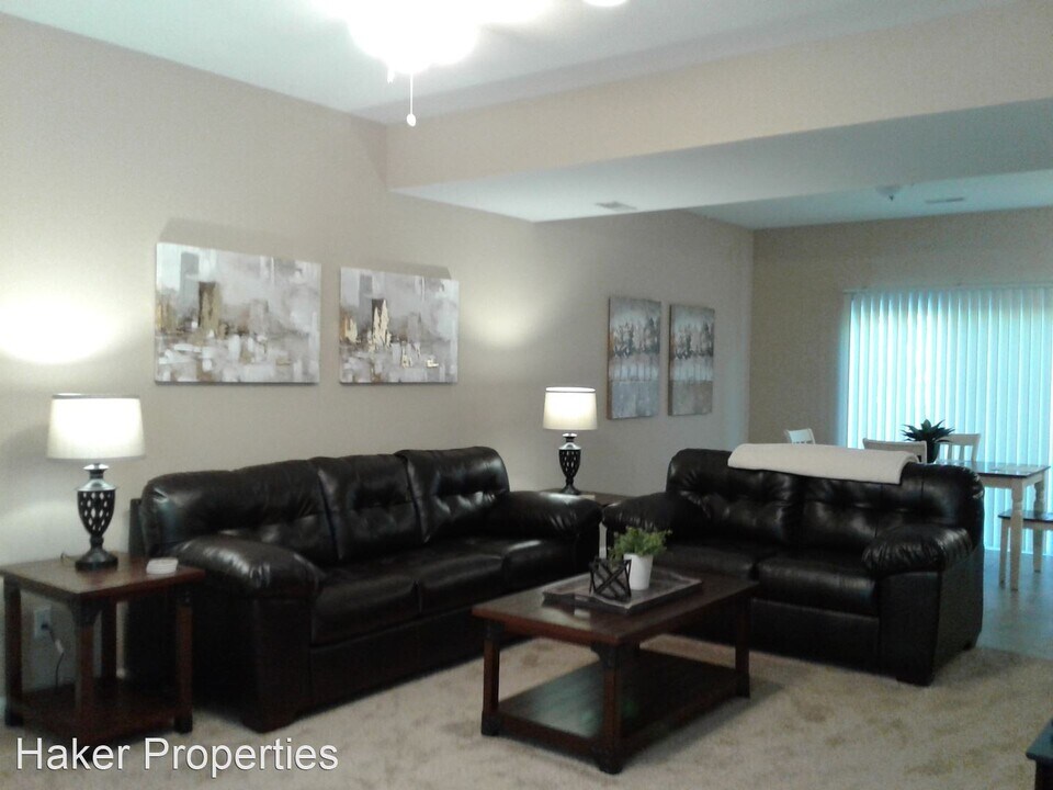 1409 Wilkes Blvd in Columbia, MO - Building Photo