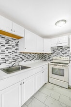 183 Barker St in Hartford, CT - Building Photo - Building Photo