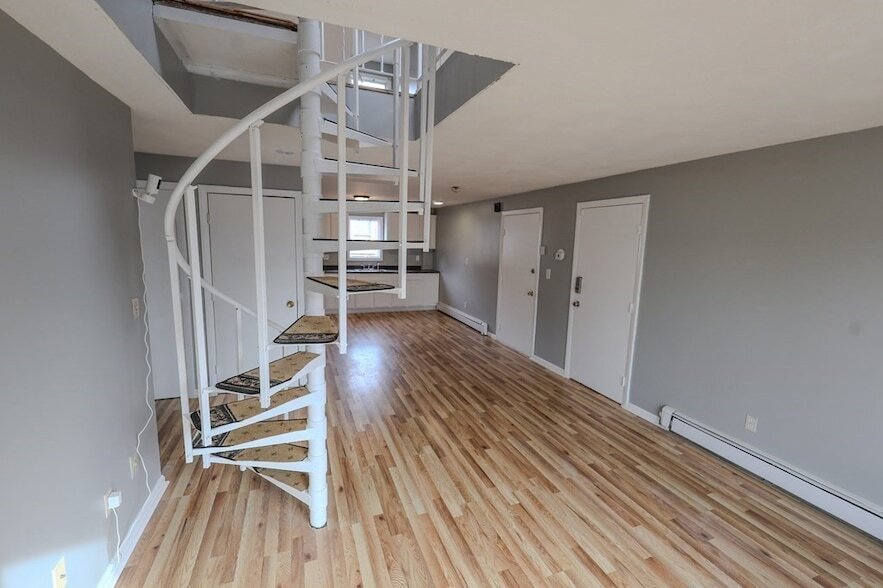 19 Hiawatha Rd, Unit 3 in Boston, MA - Building Photo