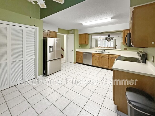 10879 Cabbage Pond Ct in Jacksonville, FL - Building Photo - Building Photo
