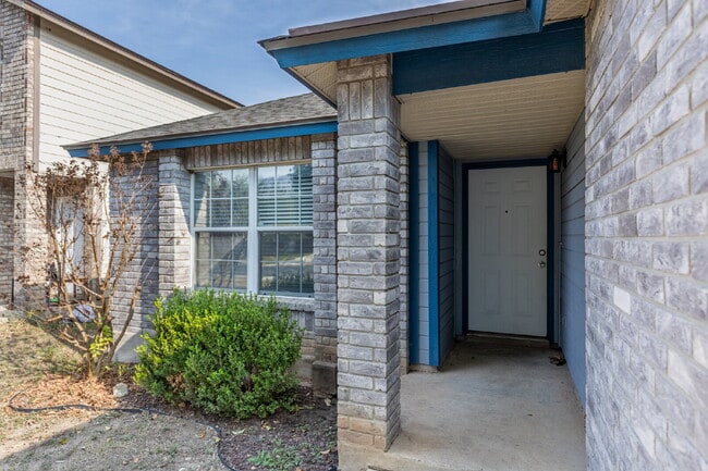 2518 Paddle Creek in San Antonio, TX - Building Photo - Building Photo