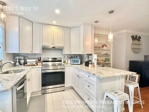 102 S Wise St in Arlington, VA - Building Photo - Building Photo