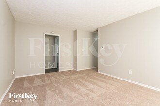 3243 Eastbrooke Ct in Indianapolis, IN - Building Photo - Building Photo