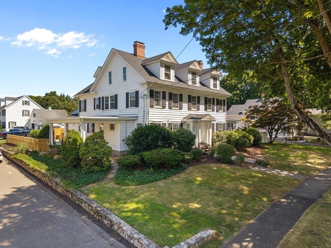 97 North St in Milford, CT - Building Photo - Building Photo