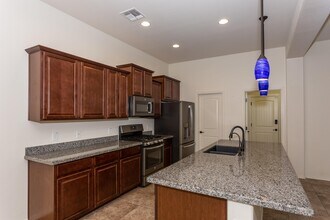 926 N Gomez St in Prescott Valley, AZ - Building Photo - Building Photo