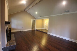 805 Top Hill Dr in Tyler, TX - Building Photo - Building Photo